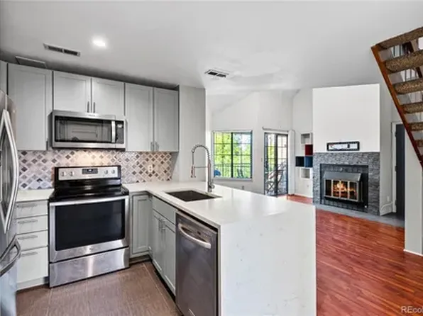 802 S Vance St APT F, Lakewood, CO 80226