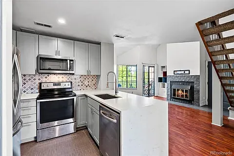 802 S Vance St #F Photo 1