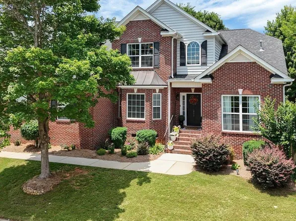 202 Gladstone Way, Greer, SC 29650