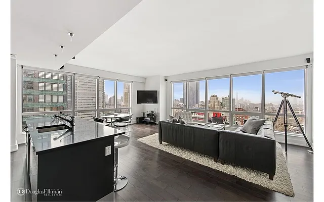 Rented by Douglas Elliman | media 21
