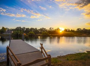 13157 Spring Lake St, Redding, CA 96003