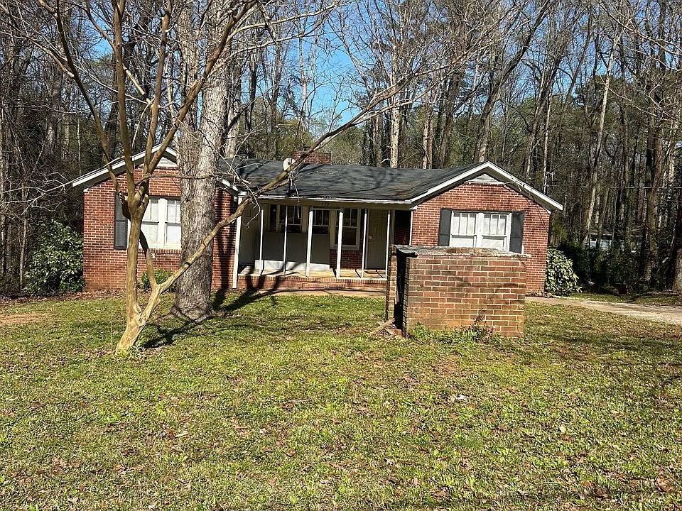 1st image of 390 Charlotte Blvd