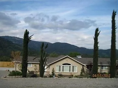 28354 Burrough Valley Rd photo 1