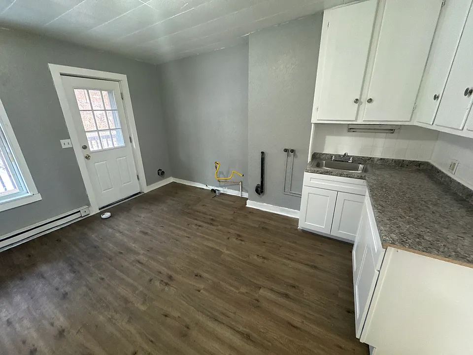 94 E Main St #3L