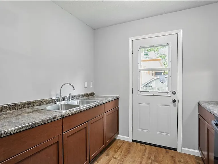 3116 N Colorado Ave — Photo 6