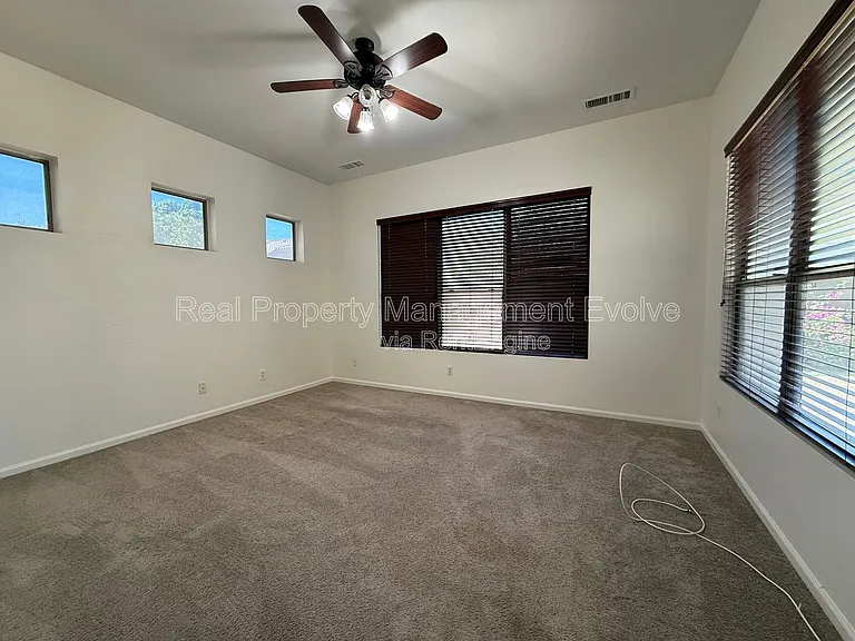 281 W Flamingo Dr — Photo 16