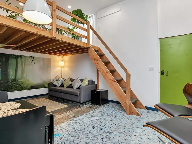 2635 Logan Ave #2635 — Photo 3