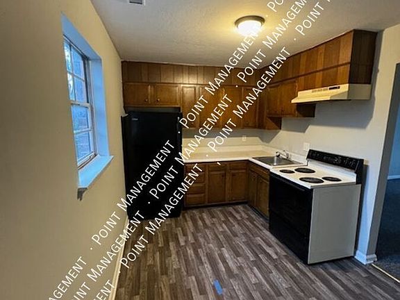 3rd image of 1523 Compton St NE #15
