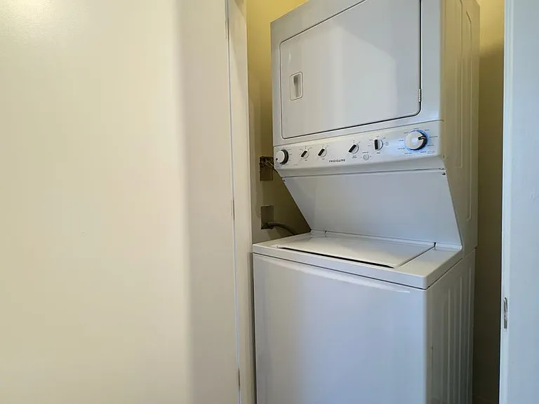 Charming 1 Bedroom/1 Bathroom Apartment Unit in Downtown Baltimore, MD! Unit 416 — Photo 150