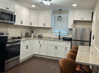 3 Oriole Ave #3, West Warwick, RI 02893