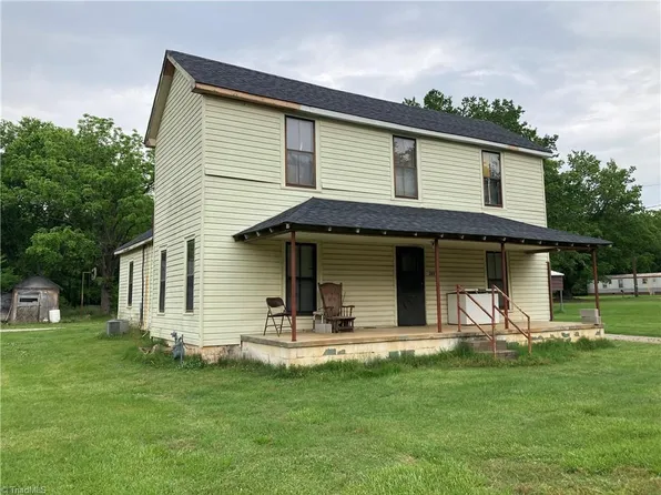 223 Jerusalem Ave, Mocksville, NC 27028