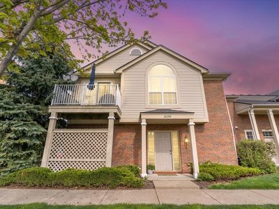 28200 Chesapeake Cir, Walled Lake, MI, 48390