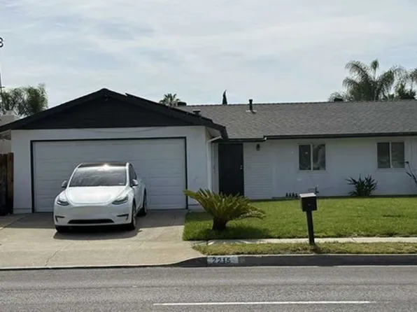 2215 E Washington Ave, Escondido, CA 92027