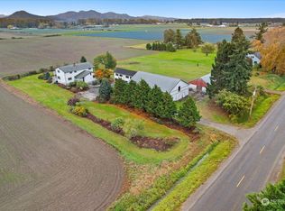 15897 Kamb Rd, Mount Vernon, WA 98273