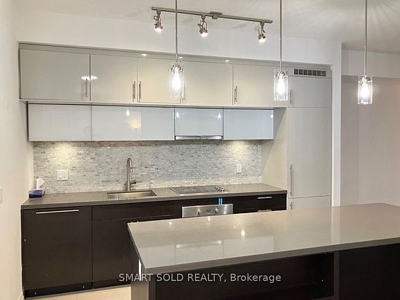 5th image of 8 Mercer St #415