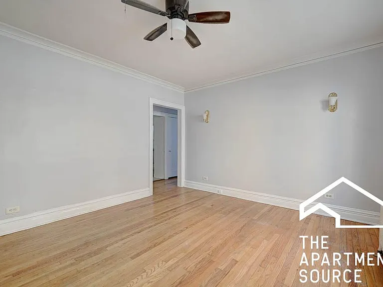 4426 N Kenneth Ave #3A — Photo 4