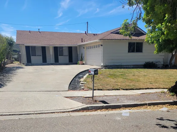 517 S T St, Lompoc, CA 93436