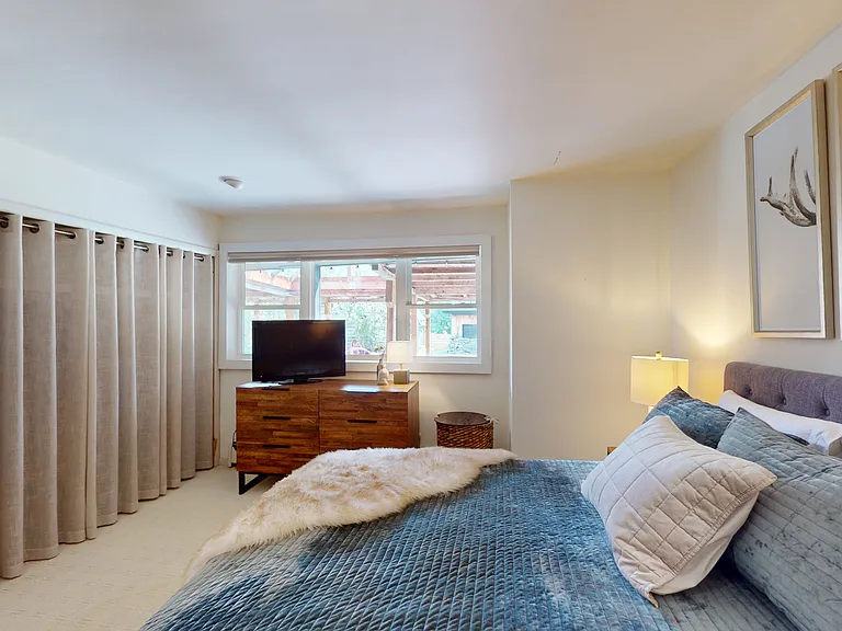 16 Spring Rd — Photo 32