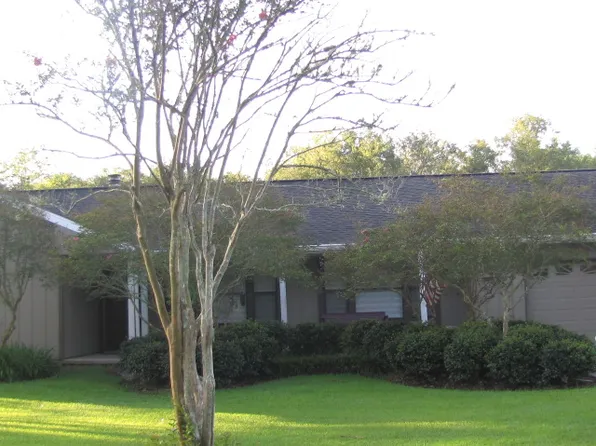 415 Fantastic Blvd, Raceland, LA 70394