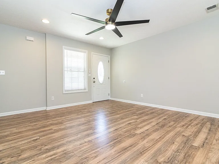 134 Twin Lakes Dr — Photo 5