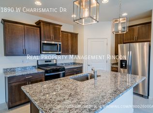 11890 W Charismatic Dr, Marana, AZ 85653