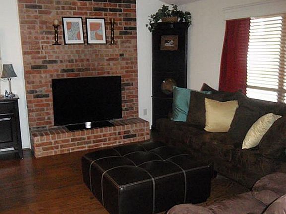 2nd image of 2720 Renwick Dr