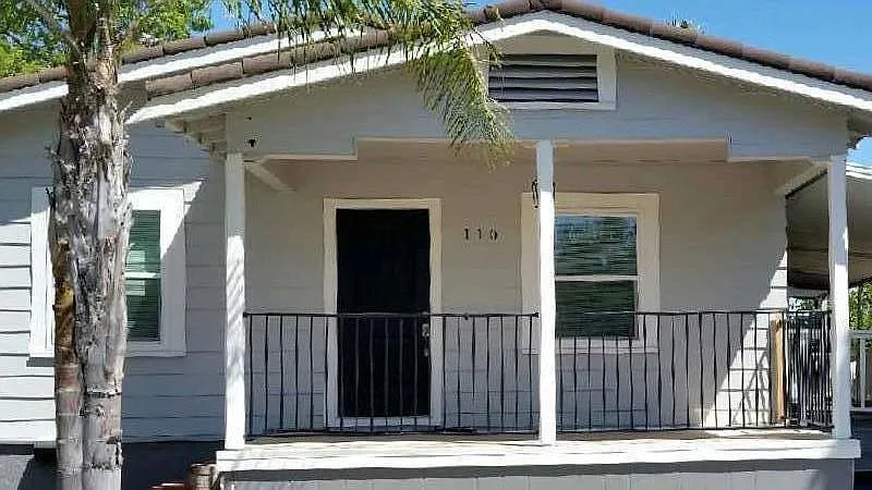 110 Myrtle Ave photo 1