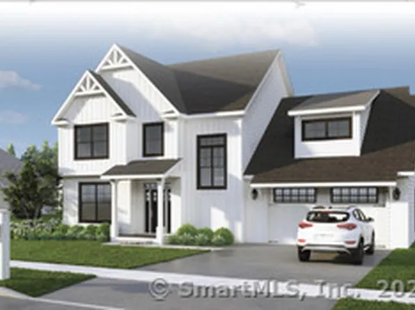 233 Oakwood Circle, Plainville, CT 06062