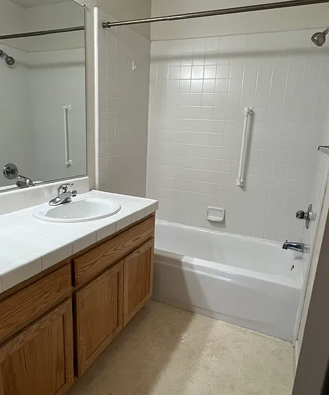 120 Philip Dr — Photo 11