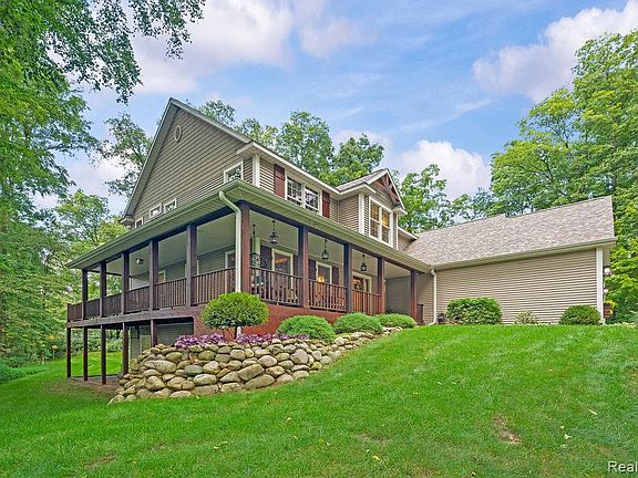 5th image of 10568 Garr Rd