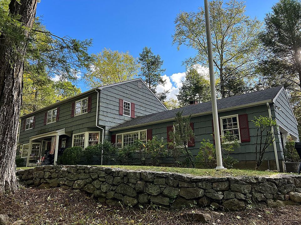 1st image of 6 Glen Hill Ln