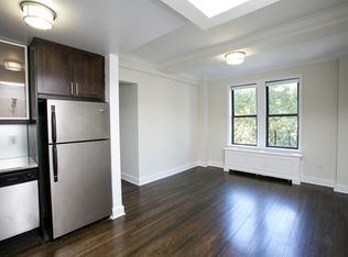 210 W 70th St APT 402, New York, NY 10023