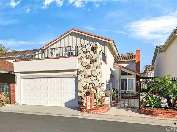 11370 Nashawena Ct, Cypress, CA 90630