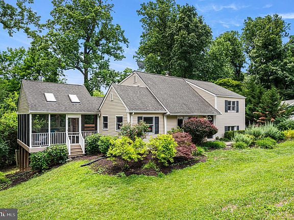 4th image of 48 Greentree Ln