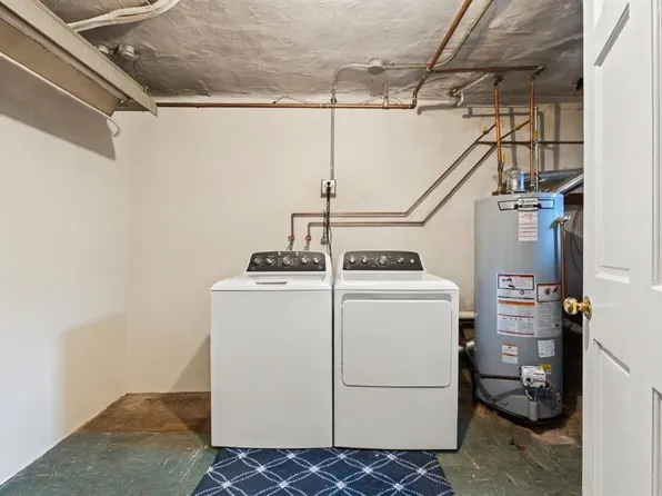 2724 East 27th Street image 21 of 34