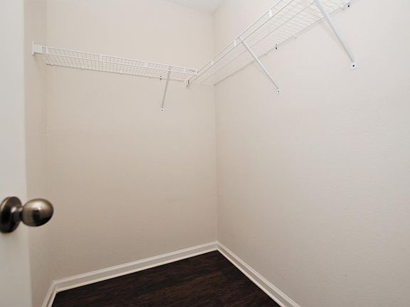 3rd image of 7978 Jasper Ave