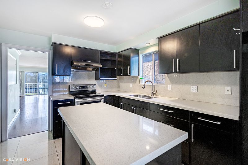 Vancouver House for rent - 3 Bedrooms — photo 19