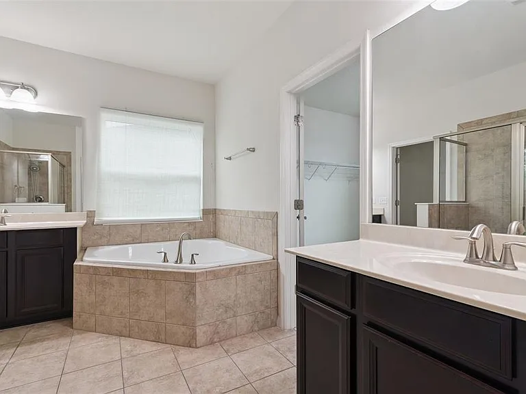 660 Fanning Dr — Photo 29