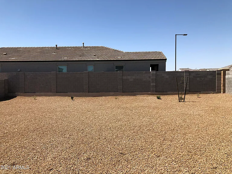 3702 N 307th Dr — Photo 35