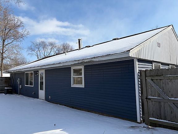 5th image of 3102 W John St