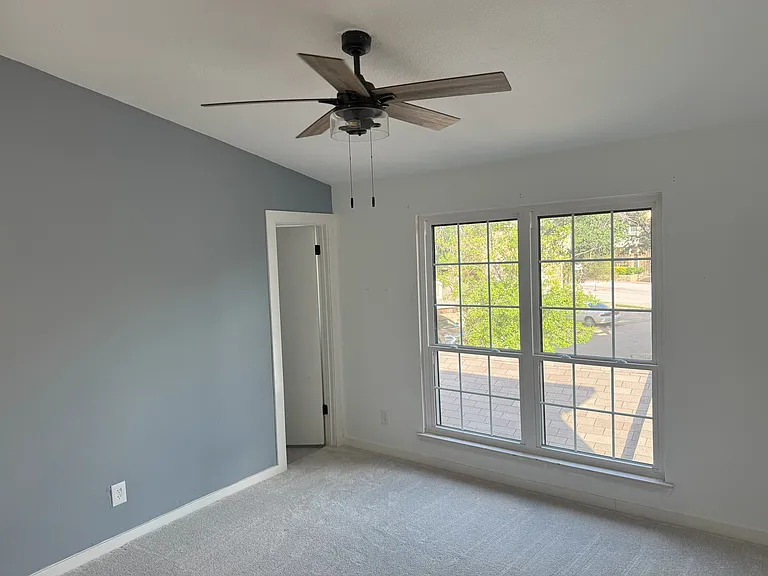 14333 Preston Rd #402 — Photo 8