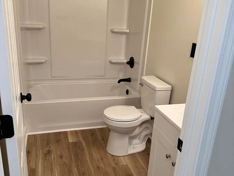 165 Trott Cir — Photo 10