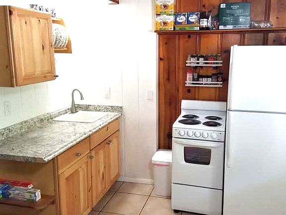 4th image of 10370 Ute Pass Ave #10