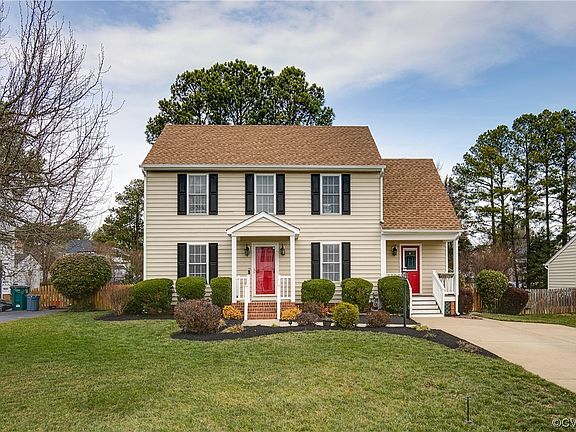 3rd image of 1716 Leslie Ln
