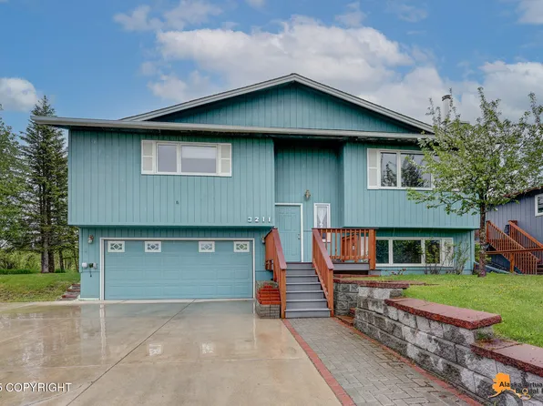 3211 Shamrock St, Anchorage, AK 99504