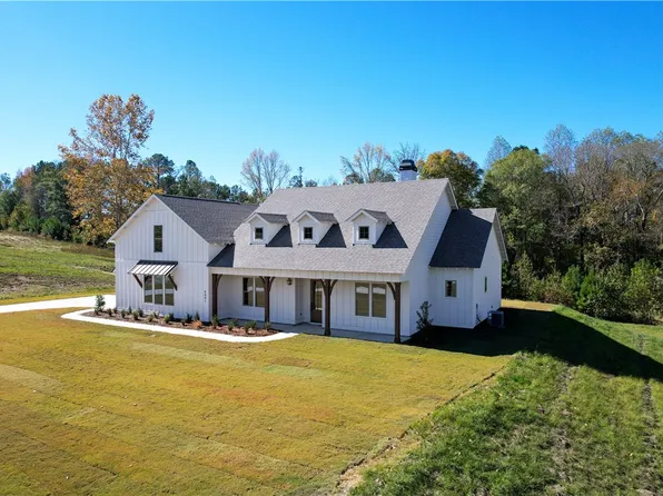 6001 Hunters Hill Ln, Auburn, AL 36830