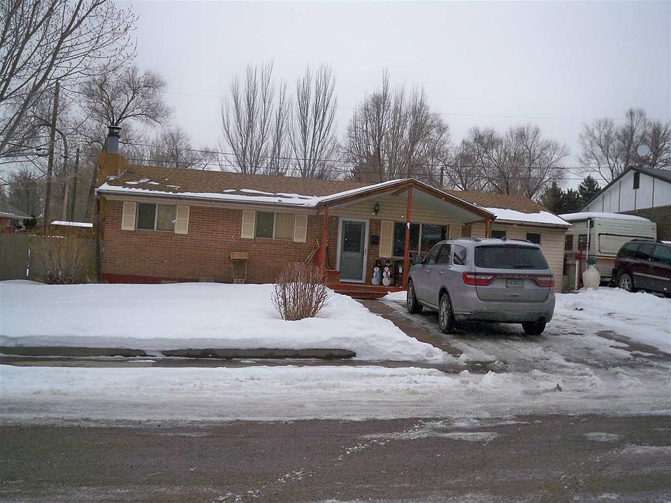 1st image of 1325 Carbon St