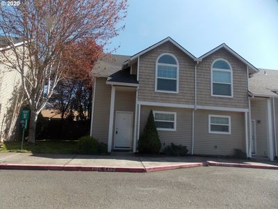 19175 SE Yamhill St APT 3, Portland, OR, 97233