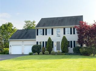 89 Heritage Dr, South Windsor, CT 06074