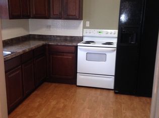 814 Monroe Ave, Charleston, IL 61920